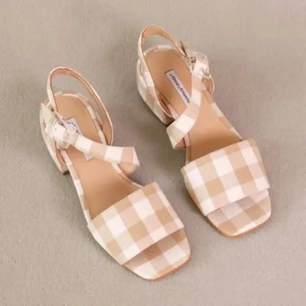 About Arianne Selva Sandal - sz 39